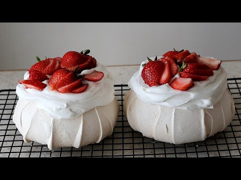 Видео: Как приготовить пирог безе из павловаса (легкий рецепт)/How to make meringue cake pavlovas