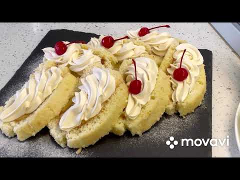 Видео: Простой бисквитный рулет. Заварной крем на ряженке.A simple sponge roll. Custard on ryazhenka.