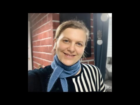 Видео: КАК СВЯЗАТЬ ШАРФИК по мотивам PETITE KNIT. ПОДРОБНЫЙ мастер класс для НАЧИНАЮЩИХ.