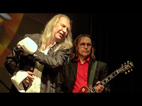 Видео: Красные Маки - Ни о Чём Не Жалей  (Руслан Горобец - Павел Жагун, 1984 г.)