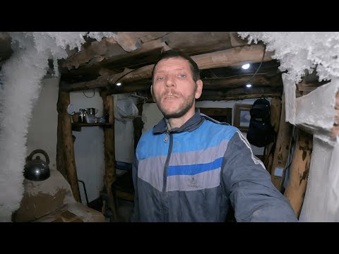 Видео: Это фиаско. Простыл в лесу. Лечусь в землянке