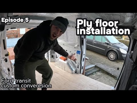 Видео: Установка фанерного пола, переделка фургона Ford Transit Custom SWB. Эпизод 5. #жизньвване #перед...