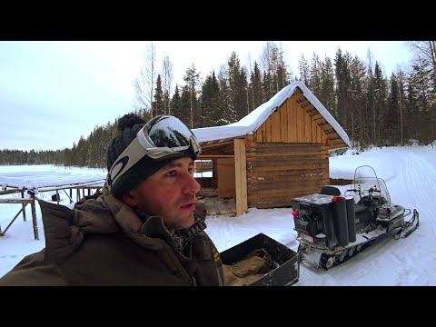 Видео: Живу Один в Лесу! Таёжная Изба! Рыбалка на Лесных Озёрах!