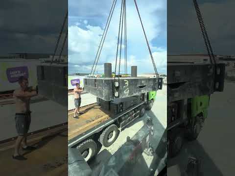 Видео: Погрузка противовесов 42 тонны. 