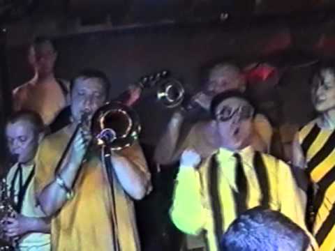 Видео: Cabernet Deneuve (Каберне Денёв) - концерт в Китайском летчике Джао Да (2001)