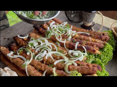 Видео: Люля Кебаб с Сыром и Шампиньоны на Мангале ! Seekh kabab recipe Kebab with cheese and Champignons !!