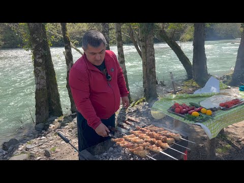 Видео: Шашлык из курицы - самый вкусный маринад! Готовим шашлык на углях