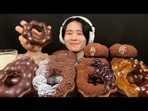 Видео: ASMR шоколадный пончик‼️【субтитры/Мукбанг/Звуки еды】