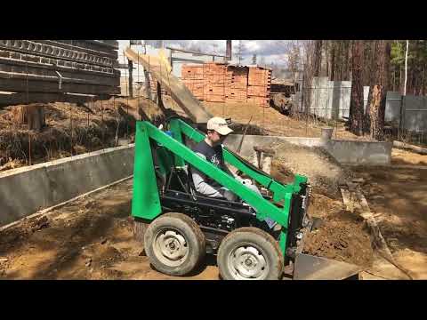 Видео: Обзор самодельного погрузчика и Погрузчик в работе.