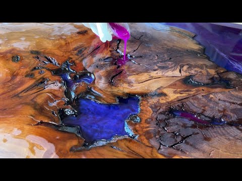 Видео: Шедевр в гараже стол из Груши + эпоксидная смола 8 цветов DIY epoxy table made of pear 🍐#woodworking