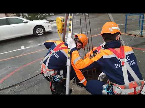 Видео: Подъём пострадавшего из замкнутого пространства. Новочеркасск 2022