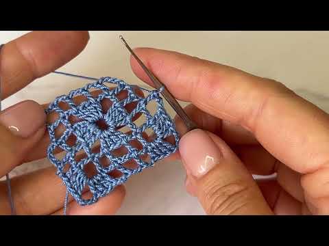 Видео: КАК СВЯЗАТЬ АЖУРНЫЙ КАДРАТНЫЙ МОТИВ КРЮЧКОМ. Crochet square MOTIF #crochet #diy #вязание #knitting