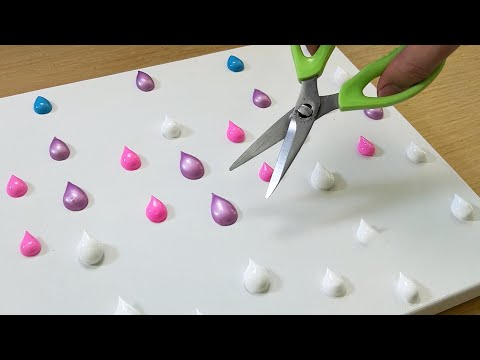 Видео: Техника акриловой живописи ножницами / Как нарисовать фиолетовые горы