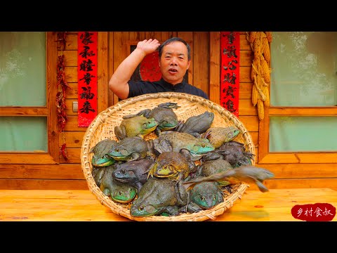 Видео: Карликовые острые лягушки плавают в моем рту! Невероятно свежие, такие вкусные!