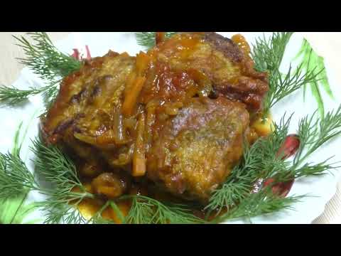 Видео: СОЧНЫЙ ХЕК в томате с овощами В СКОВОРОДЕ