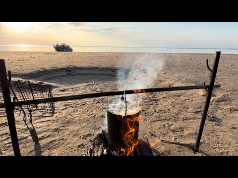 Видео: ⛔️Закрытие навигации! Отдых 🏕 и рыбалка 🎣 на Ладоге. Рыба 🐟 на каждом забросе! Часть 1.