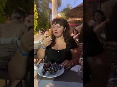 Видео: Колдуны #еда #море #отдых #жареныепирожки #travel