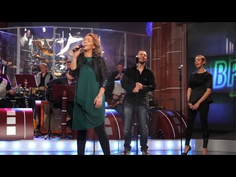 Видео: Шоуто на Слави, 17 октомври 2013г.
