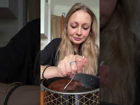 Видео: Решила остаться с родителями ещё на пять дней 