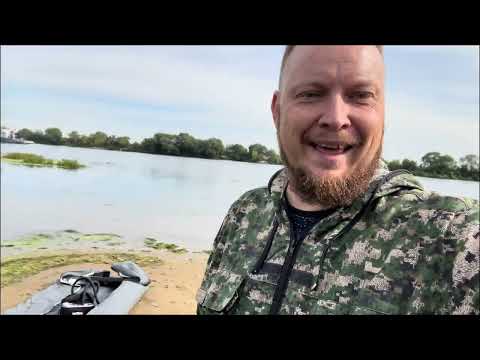 Видео: Рыбалка в подмосковье на Оке. Иваныч возвращается в Белоомут часть 2