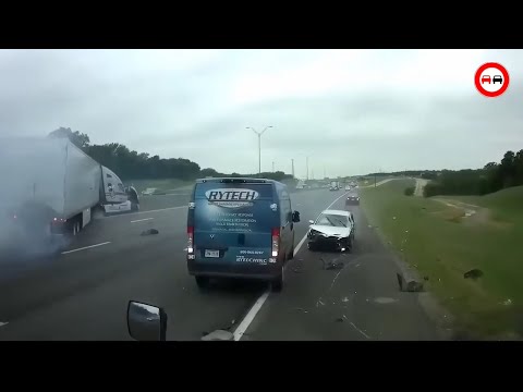 Видео: Не для слабонервных! Серьезные аварии и ДТП. Грубые нарушения ПДД приводящие к жестким столкновениям