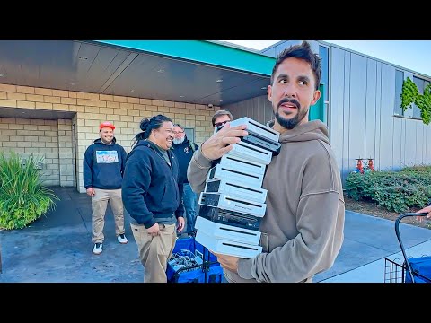 Видео: 14 лет я покупаю вещи, которые мне не нужны...