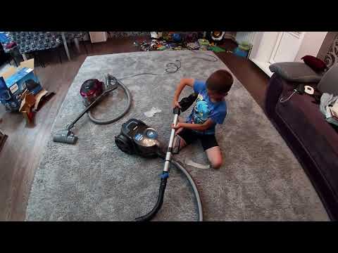 Видео: пылесос philips vs LG