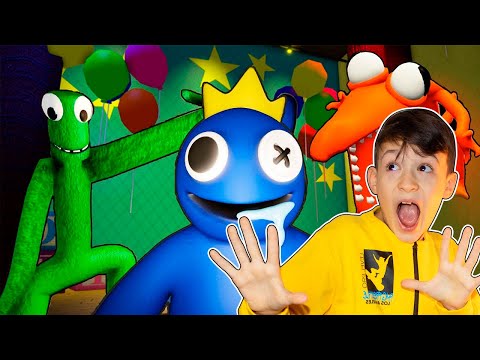 Видео: РАДУЖНЫЕ ДРУЗЬЯ В РЕАЛЬНОЙ ЖИЗНИ ОХОТЯТСЯ НА НАС ВСЕ СЕРИИ ПОДРЯД ! Rainbow friends