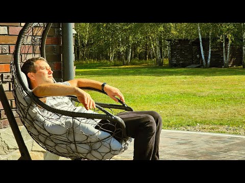 Видео: Хуторской стиль жизни: как стать частью природы. Хутор черничников под присмотром печек лавочек.