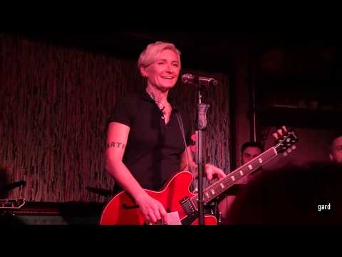 Видео: Диана Арбенина отвечает на записки (квартирник 21.12.2019) часть 2