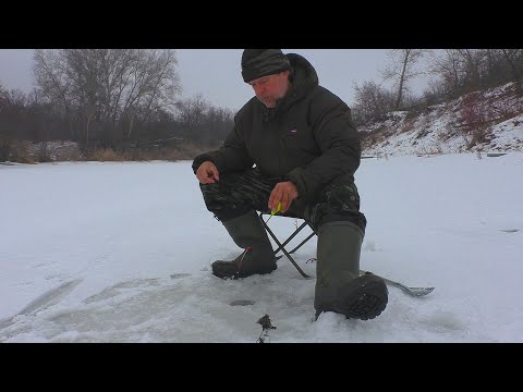 Видео: Рыбалка на речке 31 января 2023 !