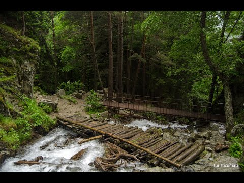 Видео: ИЗ КИСЛОВОДСКА В ДОМБАЙ И ТЕБЕРДУ. ЗАПОВЕДНИК.ВОДОПАД ШУМКА.СЕНТИНСКИЙ ХРАМ. ОЗЁРА.