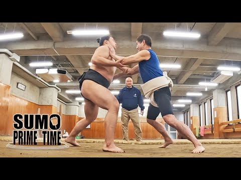 Видео: 【Часть 3】ОЗДОРОВИТЕЛЬНЫЕ УПРАЖНЕНИЯ СУМО ~развиваем хорошее равновесие!!~