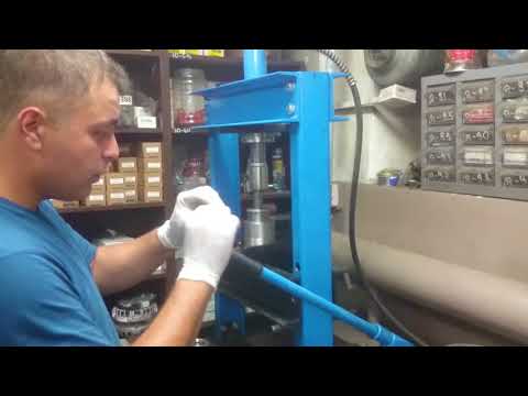 Видео: Ремонт инерционного шкива INA