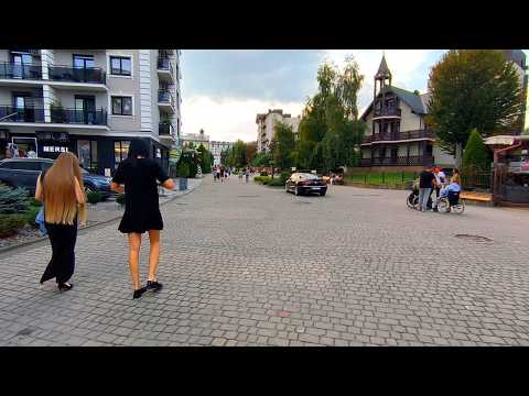 Видео: Які потяги і електрички курсують у Трускавець зараз, як взяти квитки, переповнений центр