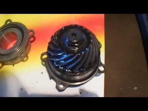 Видео: Замена подшипника (сальника) раздаточной коробки к карданному валу  РАВ 4 III