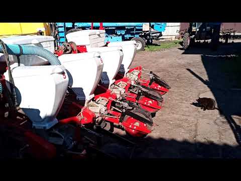 Видео: Работа сеялки СУ-8 , и наши трудовые будни.