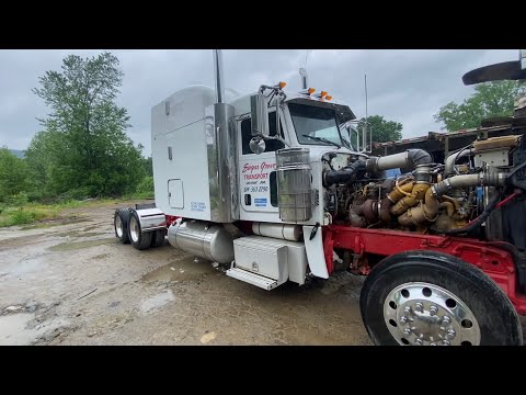 Видео: Покупка следующего проекта 2011 ￼ Peterbilt 389 Caterpillar C15 Acert ￼