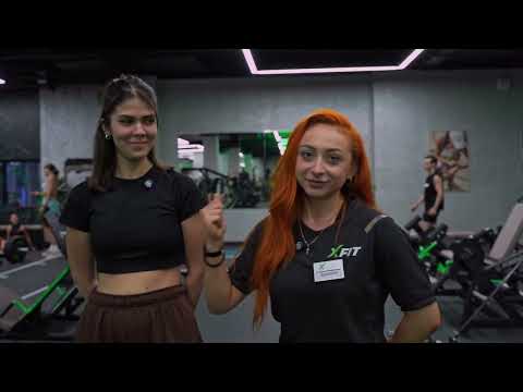 Видео: Тренировка ягодиц и дельт от чемпионки по фитнес-бикини: топ упражнений и их разбор.