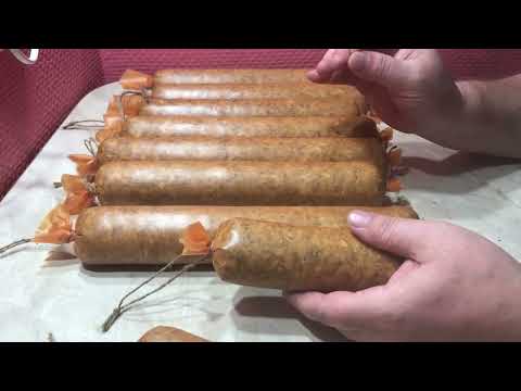 Видео: КОЛБАСА СЕРВЕЛАТ готовим дома в духовке