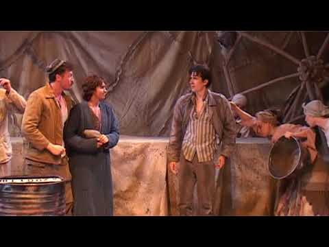 Видео: Спектакль театра "Ильхом" по повести-притчи Сухбата Афлатуни «Глиняные буквы, плывущие яблоки»