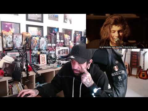 Видео: Бонд с кнопкой — Обнимай