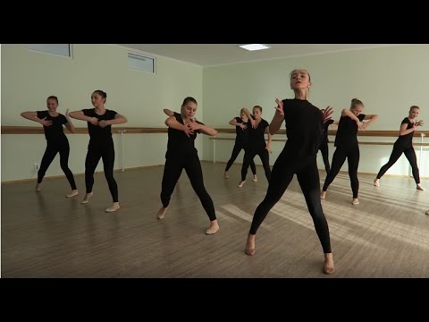 Видео: Экзамен по современному танцу (фрагмент). КХК Кияночка. 1 курс