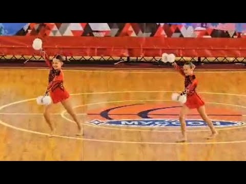 Видео: 1 место из 8! Ильченко Алёна  свиргуненко Диана PROCHEER. фристайл двойка.