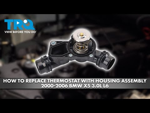 Видео: Как заменить термостат с корпусом в сборе на BMW X5 3.0L L6 2000-2006 гг.