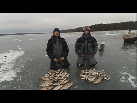 Видео: 💥ЗИМНЯЯ РЫБАЛКА В ПАЛАТКЕ , ловля леща ночью 💥 (Часть вторая )