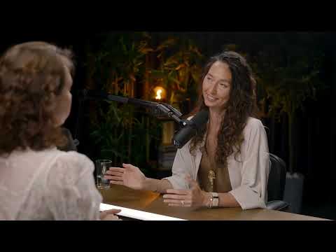 Видео: Про женскую дружбу и конкуренцию 