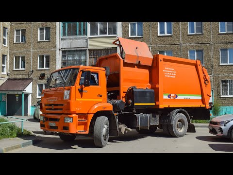 Видео: Мусоровоз МК-4555-06 на шасси КамАЗ-53605-A5 (В 514 ЕС 122). Работа. / Kamaz garbage truck.