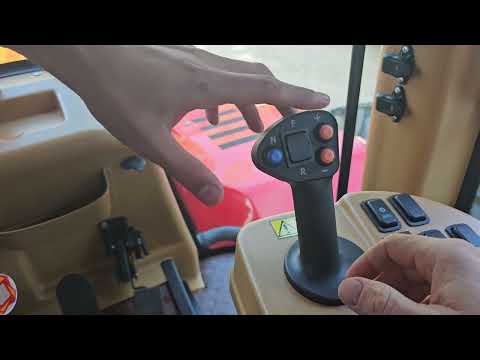 Видео: Обзор новой кабины трактора Кировец К746м на 100летие первого отечественного трактора в УлГАУ