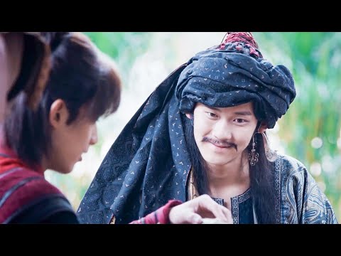 Видео: Они хотят, чтобы дать мне ценные вещи, потому что маленькая змея рядом со мной их королева